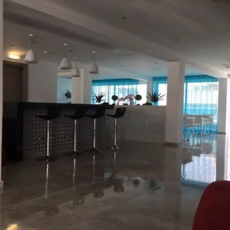 Sunny Blue Hotel