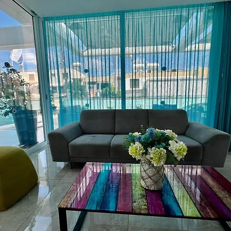 Sunny Blue Hotel