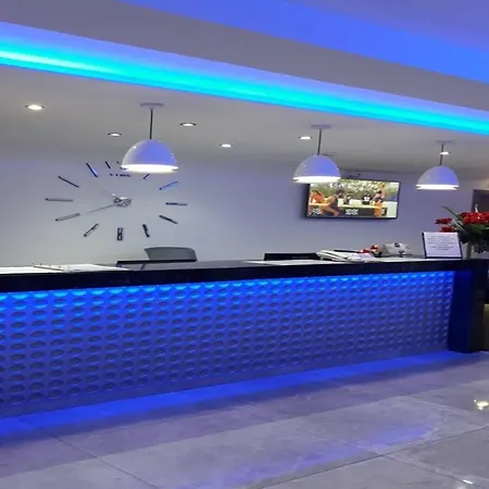 Sunny Blue Hotel 3*