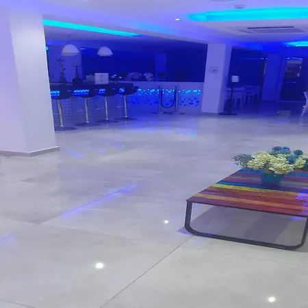 Hotel Sunny Blue Ayía Nápa